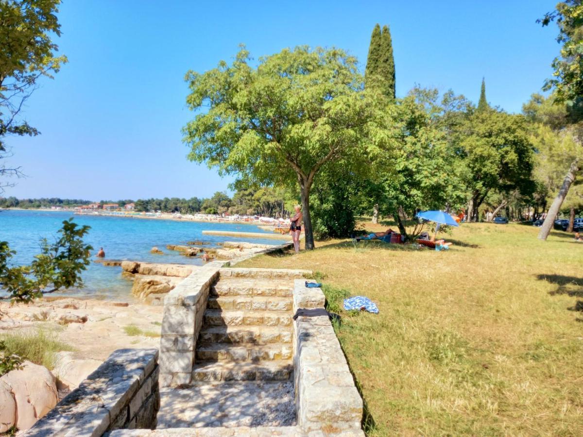 Blue Deer Apartment Umag Exterior photo
